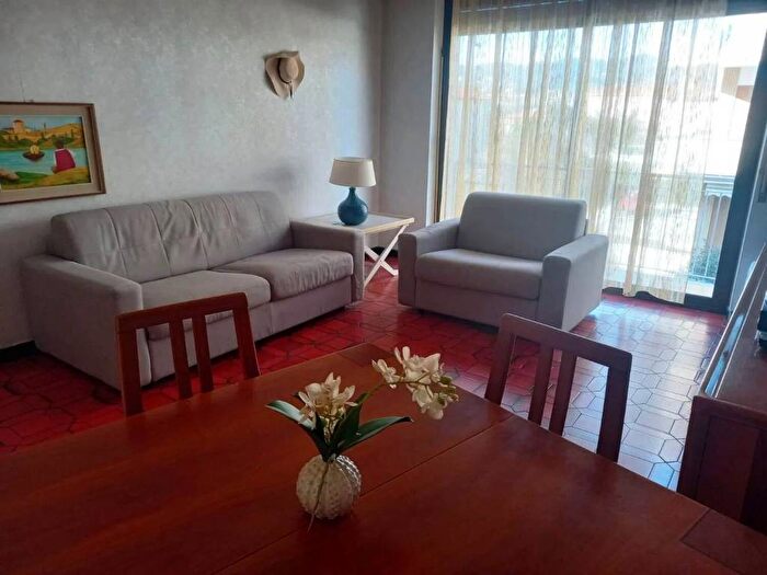 Appartamento trilocale in affitto in Via Agli Orti, Centro, Diano Marina