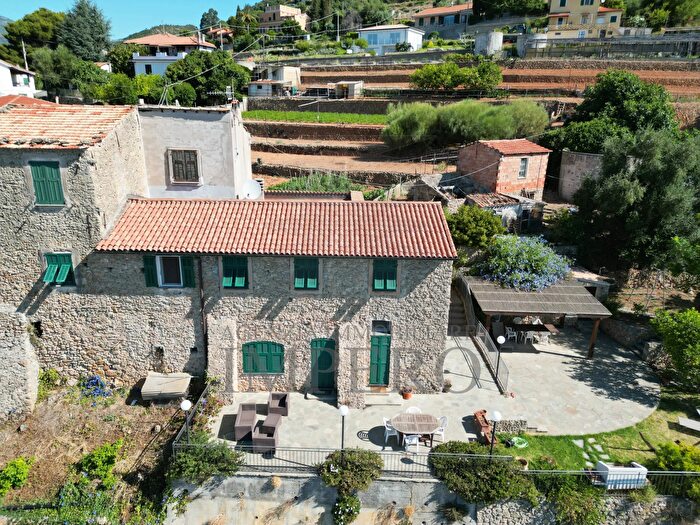 Casa con 5 locali in vendita in Via alle Ville, Ventimiglia