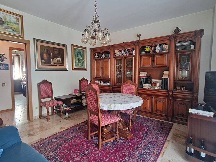 Appartamento trilocale in vendita in Via Dante Alighieri, Bresso