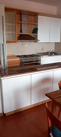 Appartamento quadrilocale in affitto in Loc Strade, Lerici