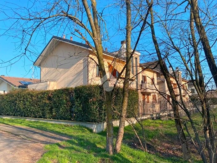 Appartamento trilocale in vendita in Via Caduti di Nassirya, Parabiago