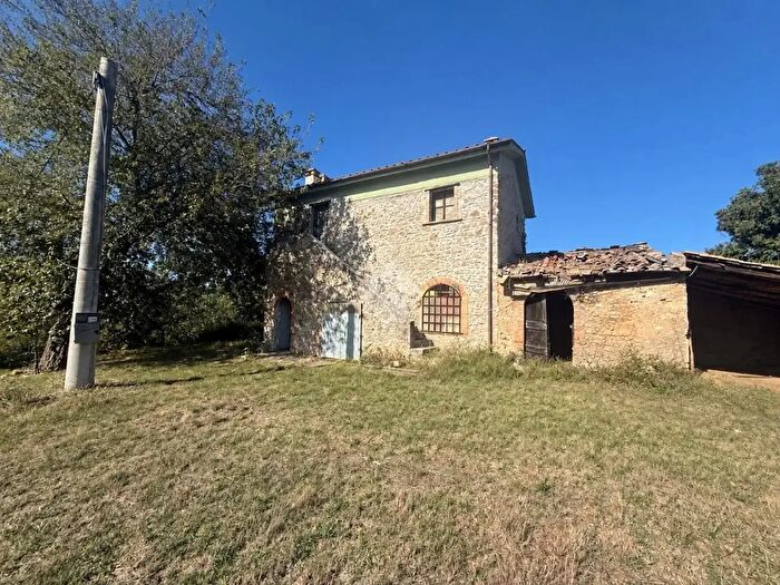 Casa trilocale in vendita in Vocabolo San Giovanni, Orte