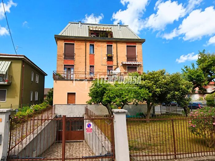 Appartamento trilocale in vendita in Via Mentana, Muggiò