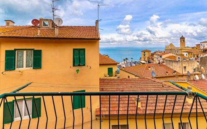 Appartamento bilocale in vendita in Via Francesco Carchidio, Monte Argentario