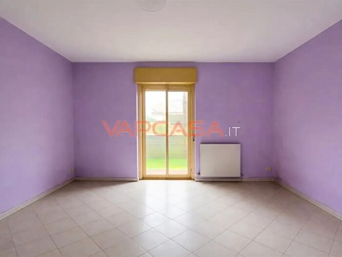 Appartamento trilocale in vendita in Via Don Francesco Donati, Casirate DAdda