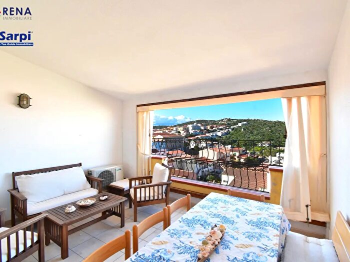 Appartamento trilocale in vendita in Santa Teresa Gallura