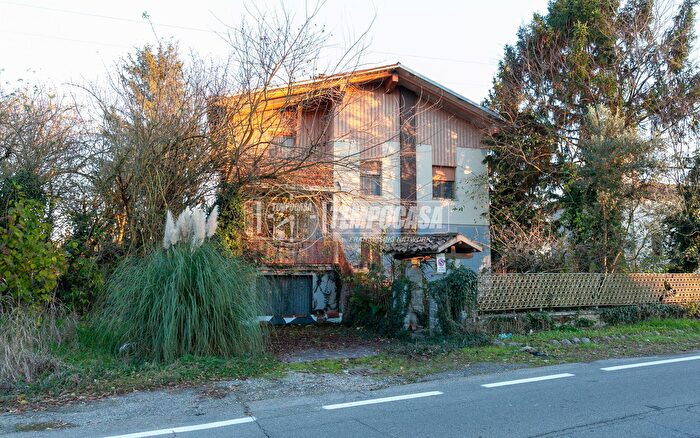 Case in Vendita e in Affitto - 2