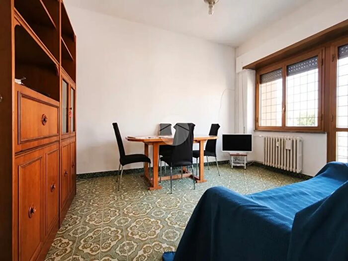 Appartamento trilocale in affitto in Via Adriano Tilgher, Roma