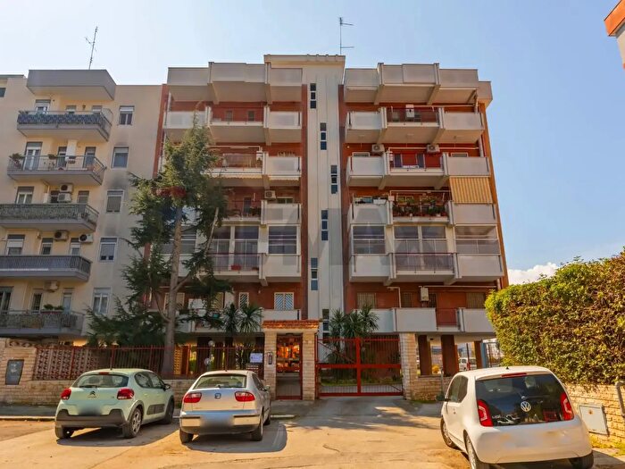 Appartamento quadrilocale in vendita in Via Michele Troisi, Bari