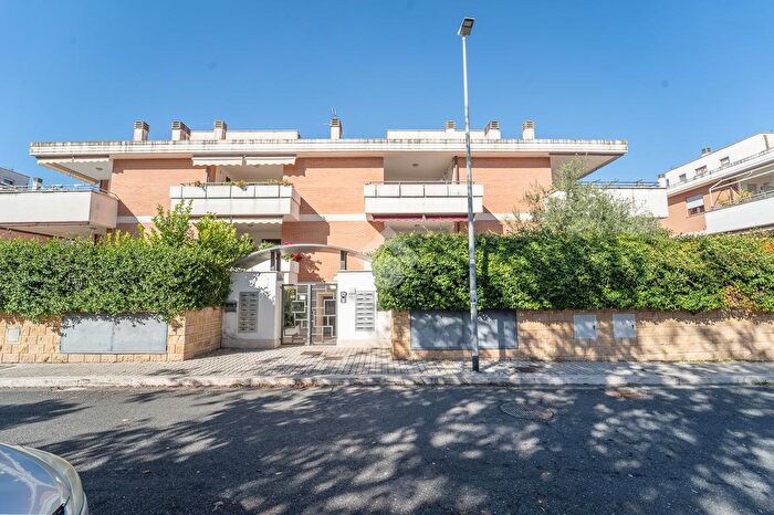 Appartamento bilocale in vendita in Via Luigi Polacchi, Roma