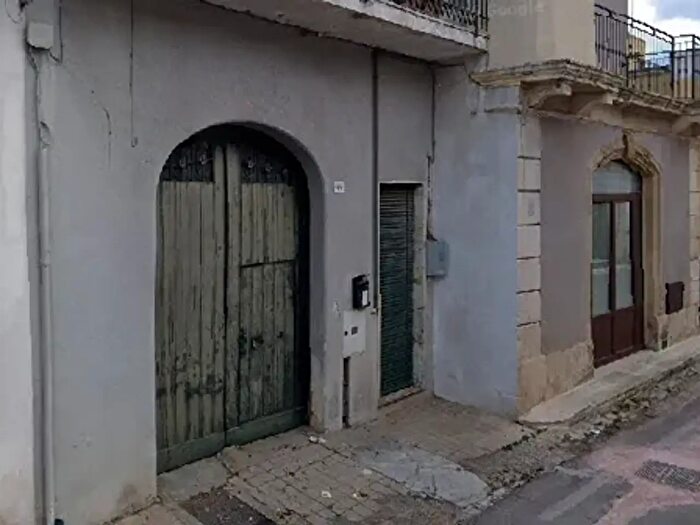 Casa con 6 locali in vendita in Via Giuseppina Scarciglia, Minervino Di Lecce