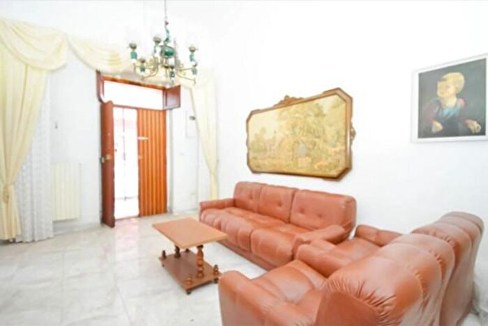 Casa con 6 locali in vendita in San Vito Dei Normanni