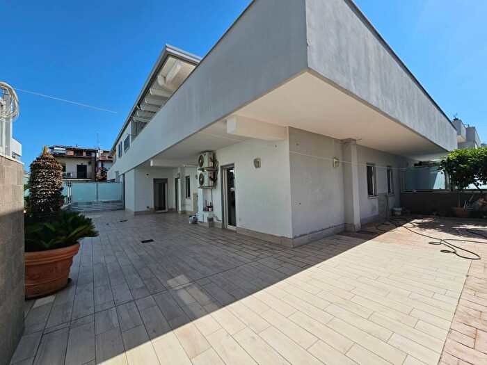 Appartamento quadrilocale in affitto in Gricignano di Aversa