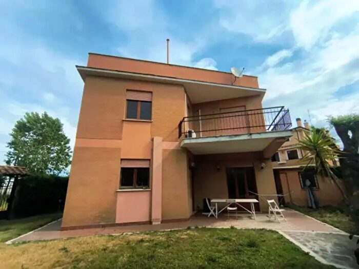 Casa con 6 locali in vendita in Via Gabriele dAnnunzio, Ladispoli
