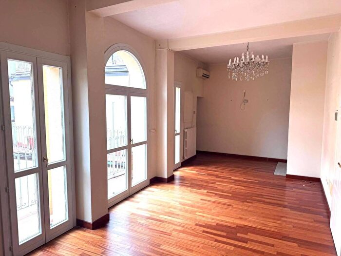 Appartamento bilocale in affitto in via Delle Belle Arti, Irnerio, Bologna