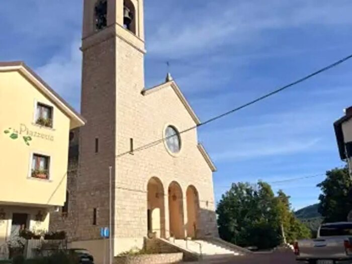Appartamento quadrilocale in vendita in Via Trilli, Roccaraso
