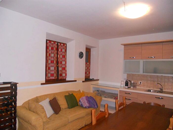 Appartamento quadrilocale in vendita in Via San Piero in Mercato, Montespertoli