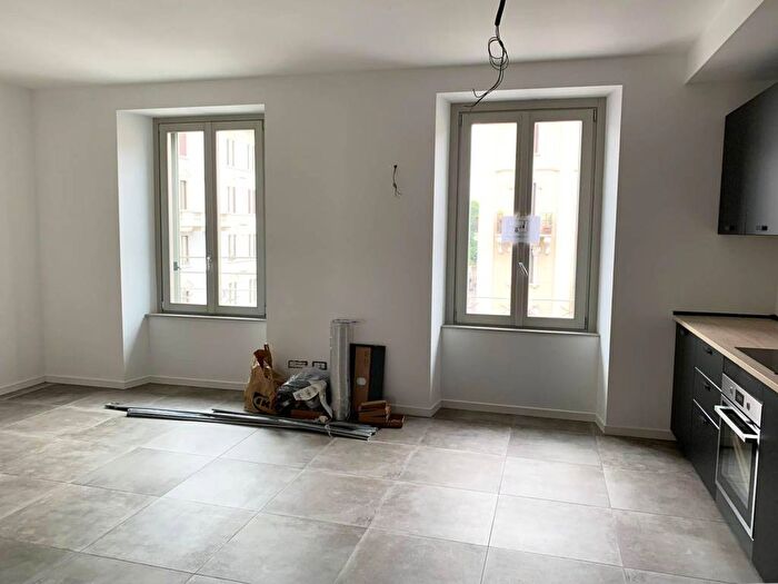 Appartamento trilocale in affitto in Viale Monza, Rovereto, Milano