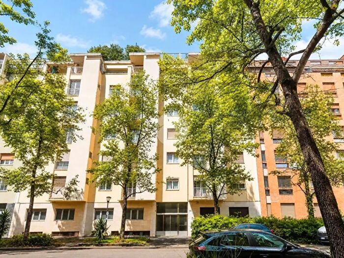 Appartamento trilocale in vendita in Via Sebastiano Veniero, Milano