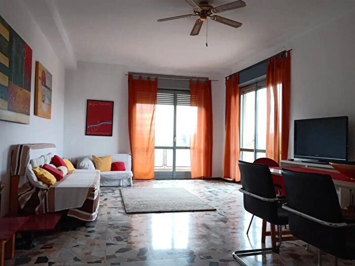 Appartamento trilocale in vendita in Via IV Novembre, Cavaria Con Premezzo