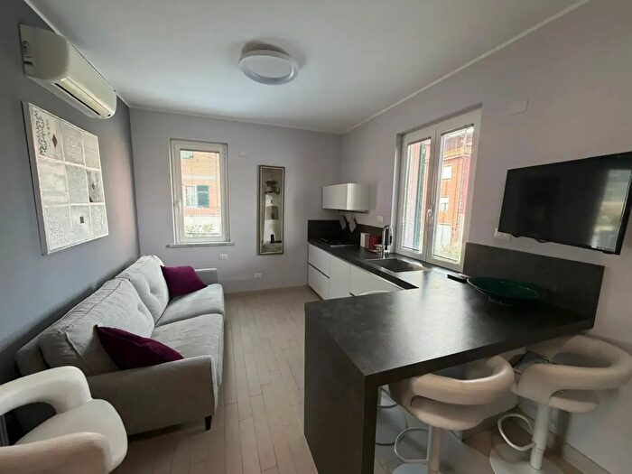 Casa quadrilocale in vendita in Via Giacomo Leopardi, Ameglia