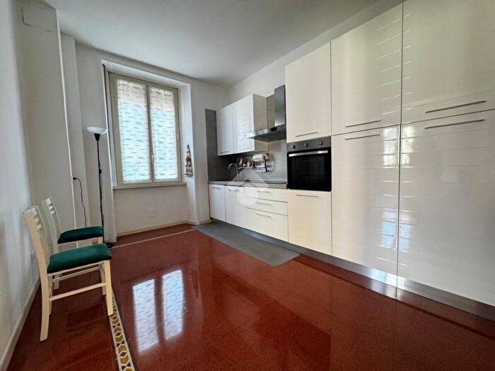 Appartamento trilocale in affitto in Via Giuseppe Verdi, Centro, Bergamo