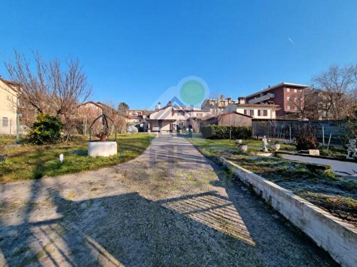 Casa trilocale in vendita in Via Cascinetta Ospedaletto Lodigiani, Ospedaletto Lodigiano