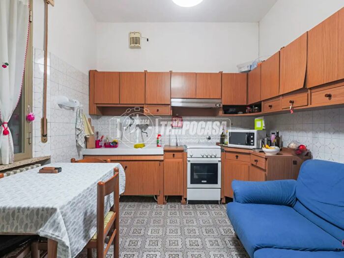 Appartamento quadrilocale in vendita in Via Tommaso Augustini, Forli