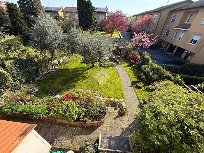 Casa quadrilocale in vendita in Via Donatori del Sangue, Paullo
