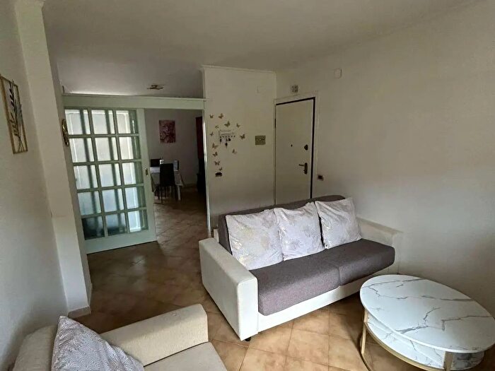 Appartamento quadrilocale in vendita in Via Nazaro Sauro, Itri