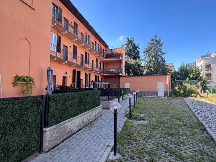 Case in Vendita e in Affitto - 2