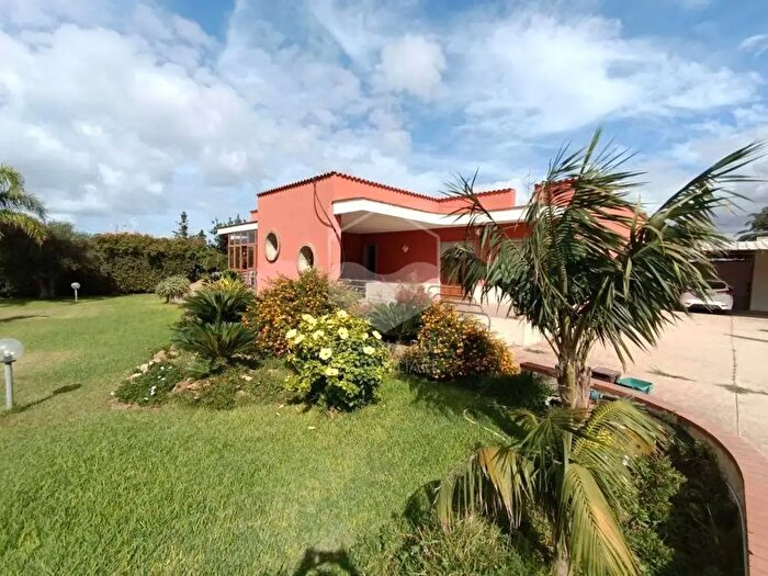 Casa con 5 locali in vendita in Cda Cozzaro, Marsala