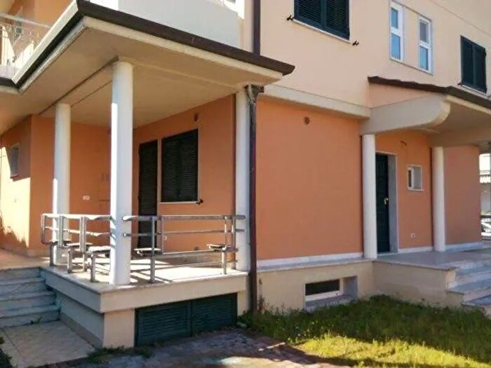 Appartamento con 7 locali in vendita in Viareggio