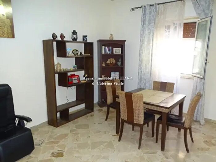 Appartamento trilocale in vendita in Via Santa Angela, Villabate