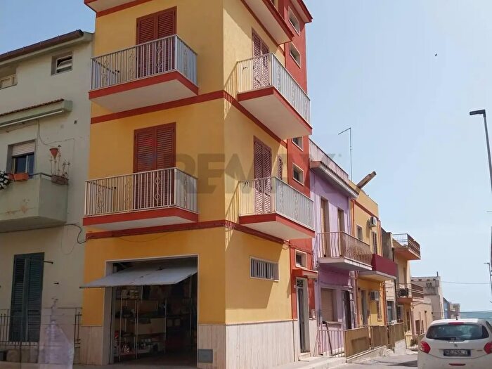 Casa quadrilocale in vendita in Via Buozzi, Ispica