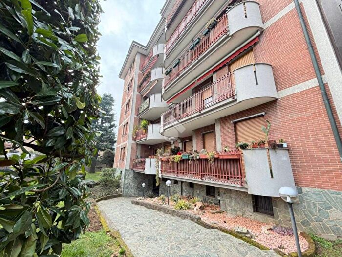 Appartamento trilocale in affitto in Via Previati, Santa Valeria, Seregno