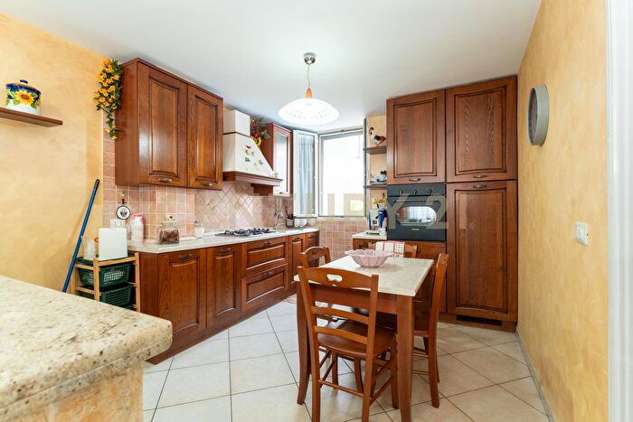 Appartamento con 6 locali in vendita in Via della Grotta, Augusta