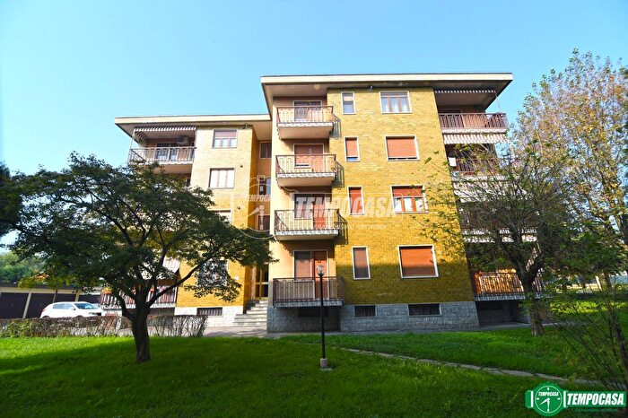 Appartamento quadrilocale in vendita in Via Volpiano, Lombardore