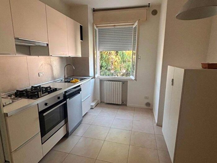 Appartamento con 6 locali in affitto in Via Pataro Buzzaccarini, Madonna Pellegrina, Padova