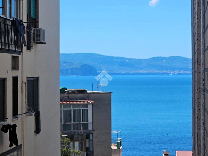 Appartamento trilocale in vendita in Via Pasquale Fusco, Torre Annunziata