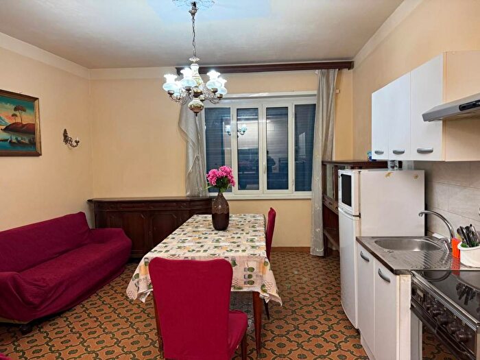 Appartamento con 5 locali in affitto in Via Veglia, Conca dOro Valli, Roma