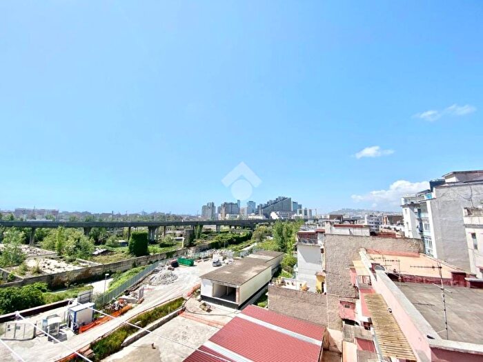 Appartamento con 5 locali in affitto in Via II Traversa Macello, Poggioreale, Napoli