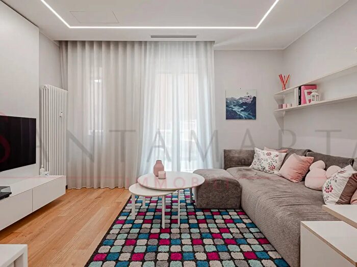 Appartamento trilocale in vendita in Via Molino delle Armi, Milano