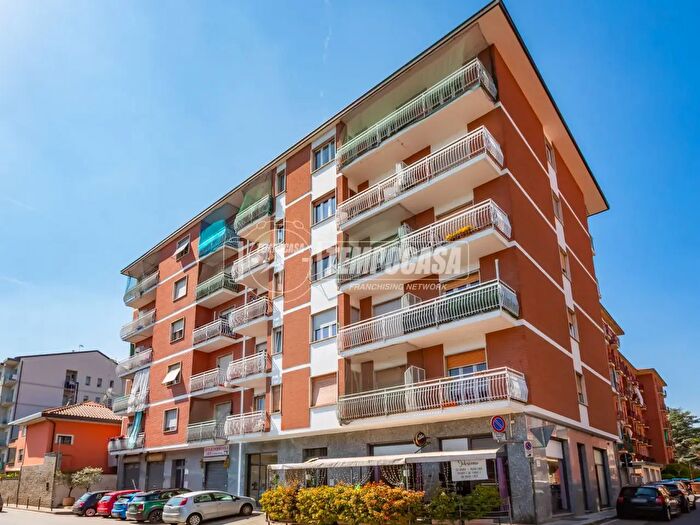 Appartamento bilocale in vendita in Strada Andezeno, Chieri