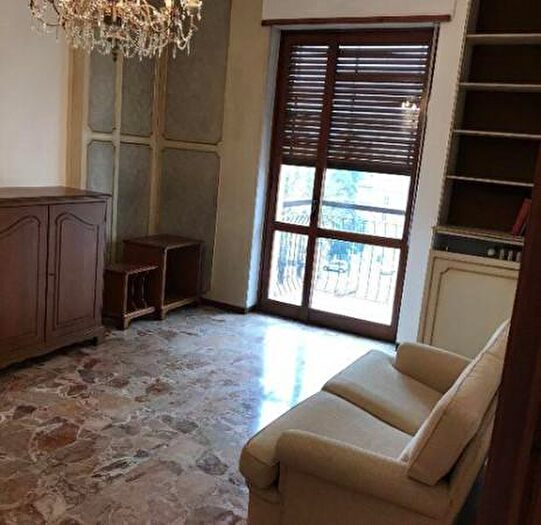 Appartamento quadrilocale in vendita in Via Caduti della Libertà, Tortona