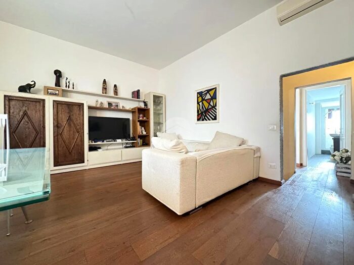 Casa con 5 locali in vendita in Via Pisana, Firenze