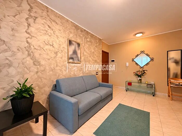 Appartamento bilocale in vendita in Via dei Pini, Pieve Emanuele