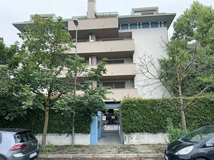 Appartamento bilocale in affitto in Via Guareschi, Lissone