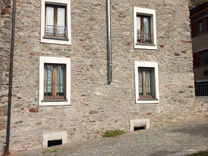 Casa trilocale in vendita in Via Nuova, Sirta, Forcola