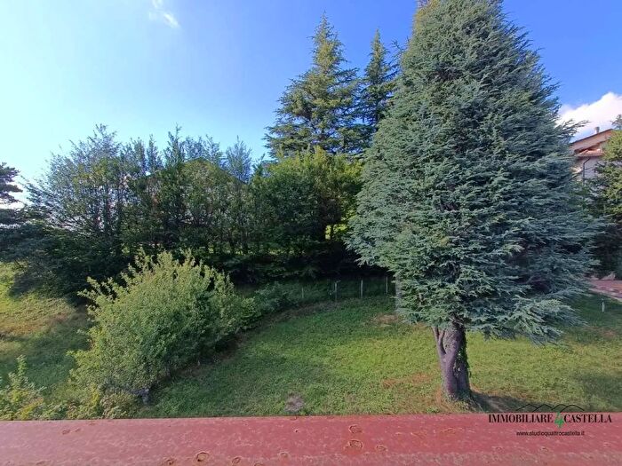 Appartamento bilocale in vendita in Carpineti, Carpineti